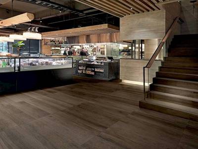 quality porcelain plank flooring