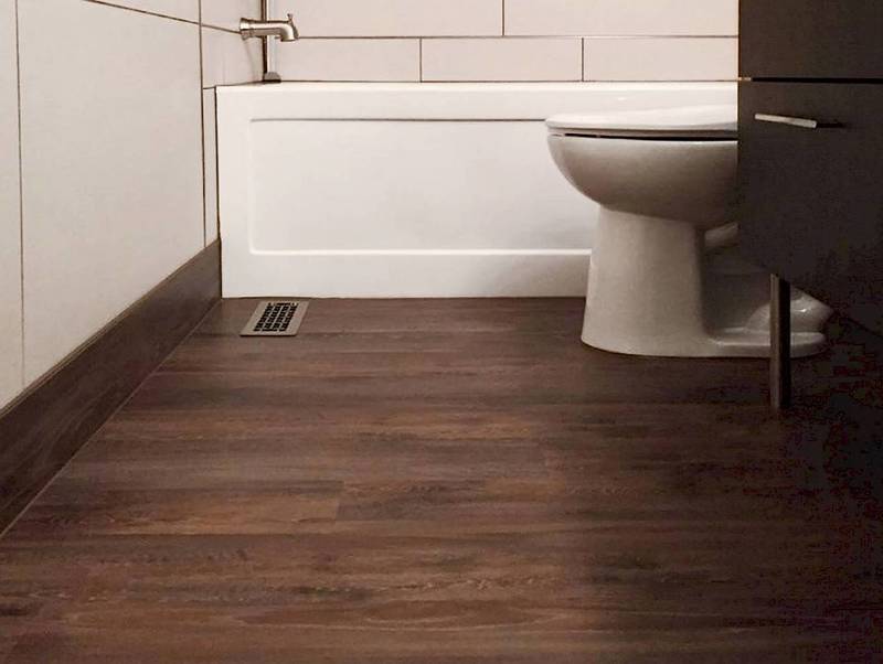 VINYL FLOORING